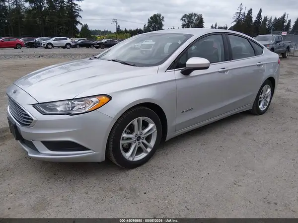 3FA6P0UU6JR212749 2018 FORD FUSION - Image 2