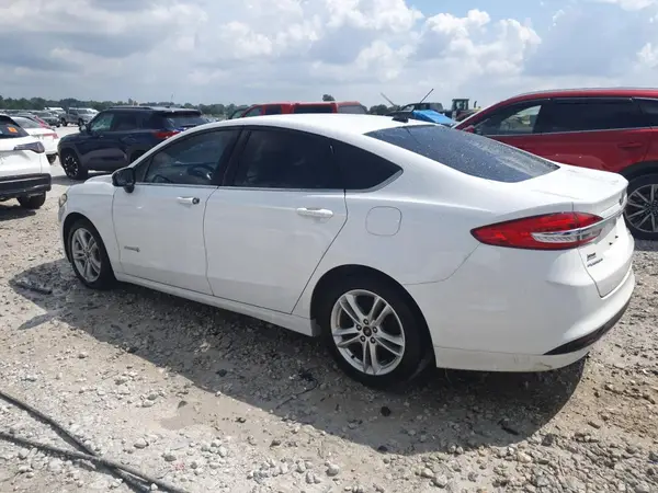 3FA6P0UU6JR219278 2018 FORD FUSION - Image 2