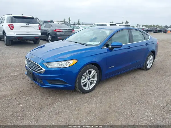 3FA6P0UU6JR235772 2018 FORD FUSION - Image 2