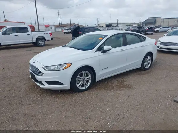 3FA6P0UU6JR235853 2018 FORD FUSION - Image 2