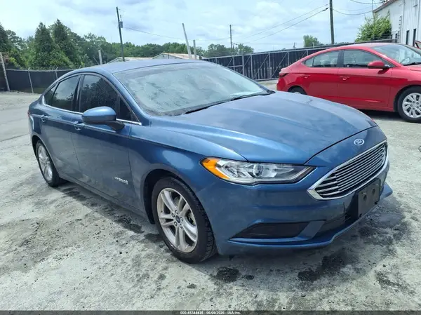 3FA6P0UU6JR235920 2018 FORD FUSION - Image 1