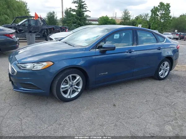 3FA6P0UU6JR235951 2018 FORD FUSION - Image 2