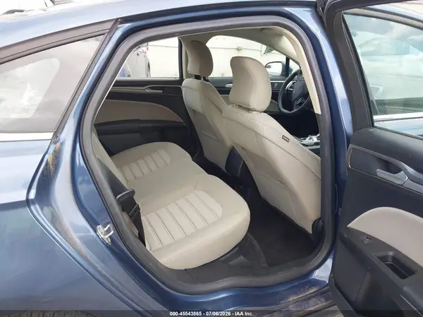 3FA6P0UU6JR235951 2018 FORD FUSION - Image 8