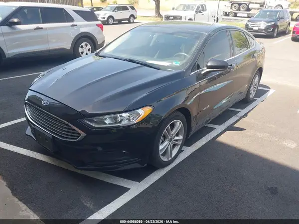 3FA6P0UU6JR235965 2018 FORD FUSION - Image 2