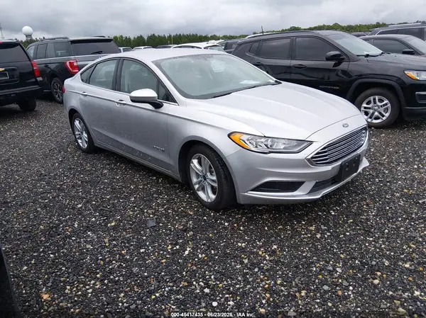 3FA6P0UU6JR254614 2018 FORD FUSION - Image 1