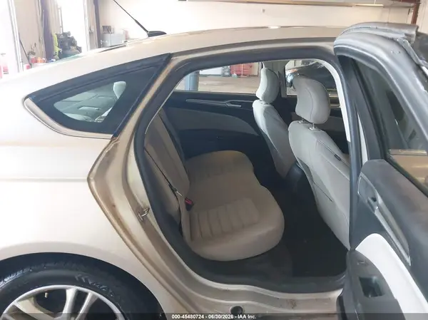 3FA6P0UU6JR261630 2018 FORD FUSION - Image 8