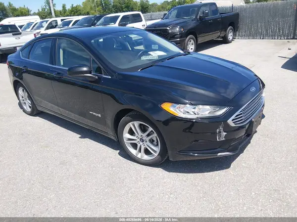 3FA6P0UU6JR261708 2018 FORD FUSION - Image 1