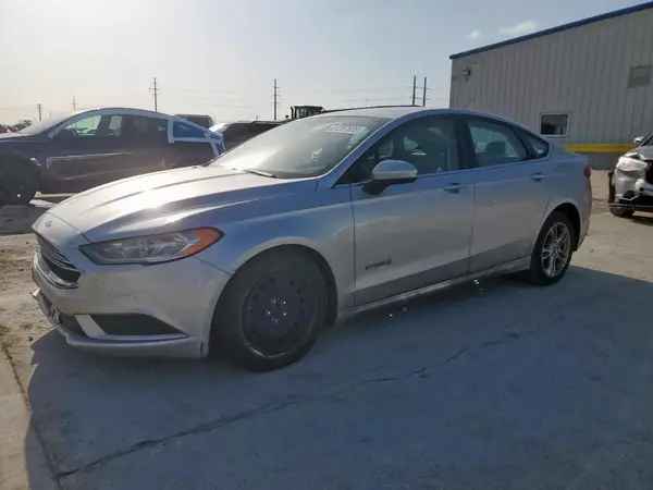 3FA6P0UU6JR267119 2018 FORD FUSION - Image 1
