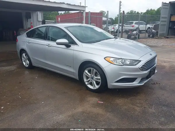 3FA6P0UU6JR271347 2018 FORD FUSION - Image 1
