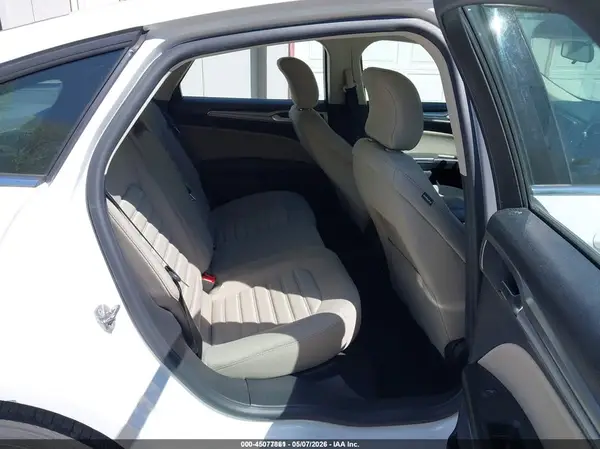3FA6P0UU6JR273728 2018 FORD FUSION - Image 8