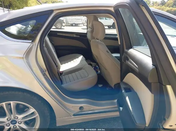 3FA6P0UU6JR278833 2018 FORD FUSION - Image 8