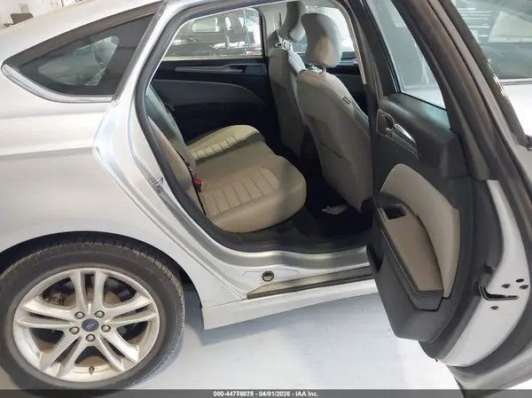 3FA6P0UU6JR278900 2018 FORD FUSION - Image 8