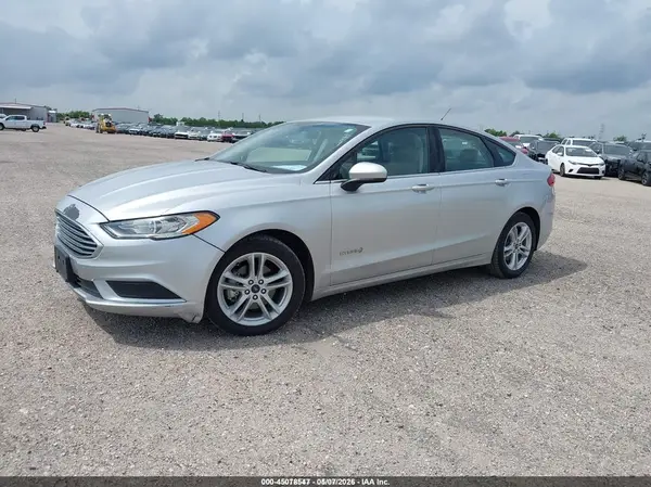 3FA6P0UU6JR282073 2018 FORD FUSION - Image 2