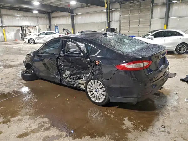3FA6P0UU7GR126245 2016 FORD FUSION - Image 2