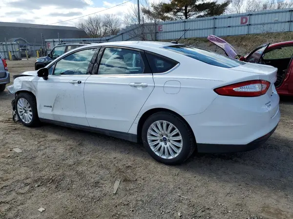 3FA6P0UU7GR132191 2016 FORD FUSION - Image 2