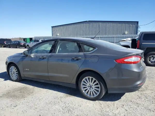 3FA6P0UU7GR340040 2016 FORD FUSION - Image 2