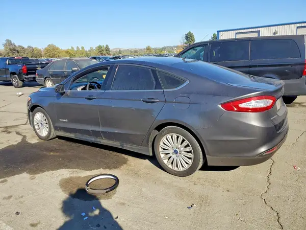3FA6P0UU7GR359770 2016 FORD FUSION - Image 2