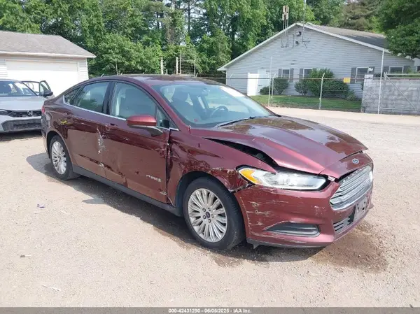 3FA6P0UU7GR405548 2016 FORD FUSION - Image 1