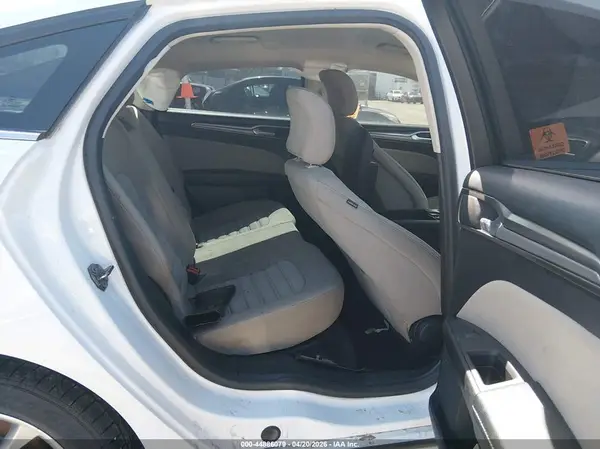 3FA6P0UU7HR147033 2017 FORD FUSION - Image 8