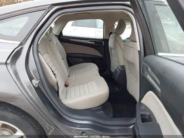 3FA6P0UU7JR100221 2018 FORD FUSION - Image 8