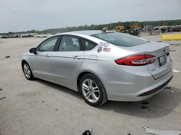 3FA6P0UU7JR100297 2018 FORD FUSION - Image 2