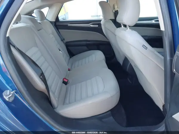 3FA6P0UU7JR100557 2018 FORD FUSION - Image 8