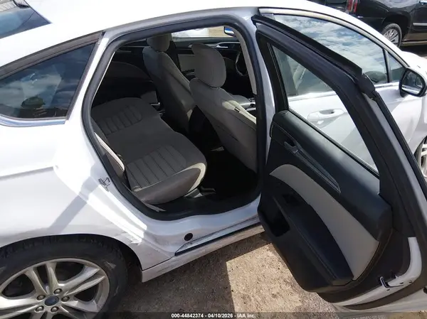 3FA6P0UU7JR101174 2018 FORD FUSION - Image 8