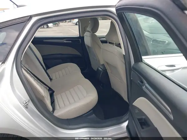 3FA6P0UU7JR101269 2018 FORD FUSION - Image 8