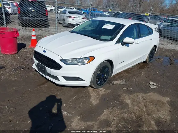 3FA6P0UU7JR122347 2018 FORD FUSION - Image 2