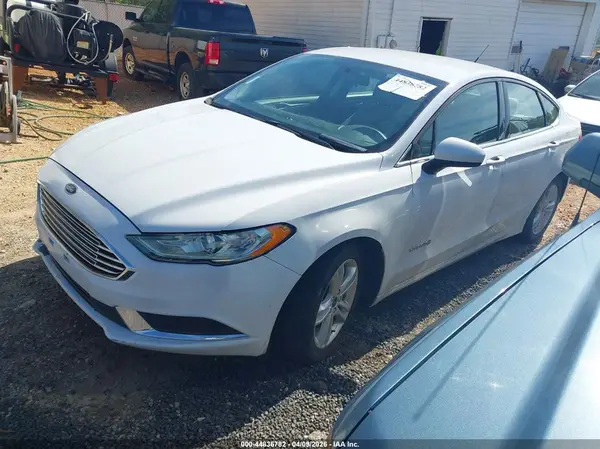3FA6P0UU7JR170639 2018 FORD FUSION - Image 2