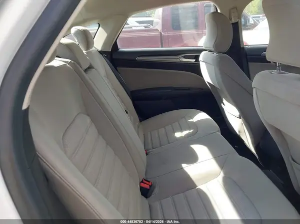 3FA6P0UU7JR170639 2018 FORD FUSION - Image 8