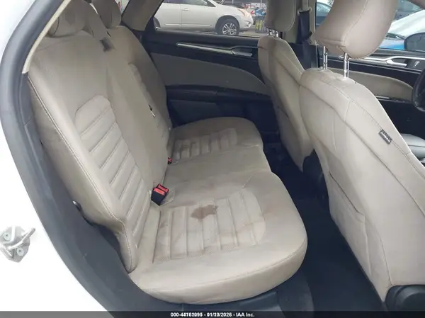 3FA6P0UU7JR177087 2018 FORD FUSION - Image 8