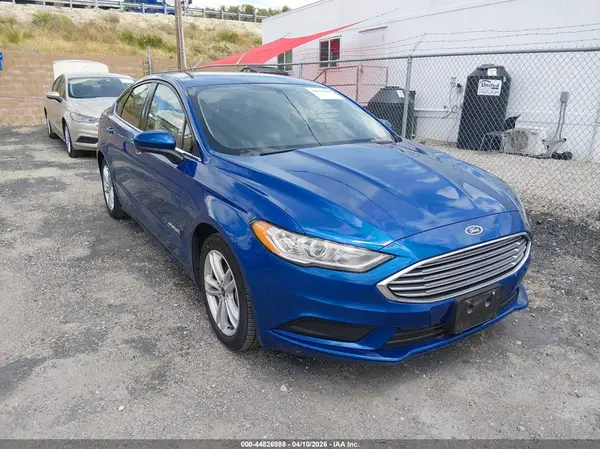3FA6P0UU7JR209438 2018 FORD FUSION - Image 1
