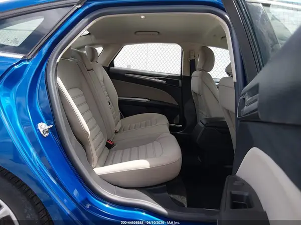 3FA6P0UU7JR209438 2018 FORD FUSION - Image 8