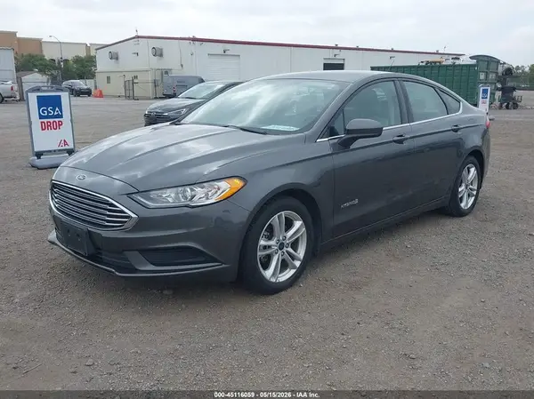 3FA6P0UU7JR235750 2018 FORD FUSION - Image 2