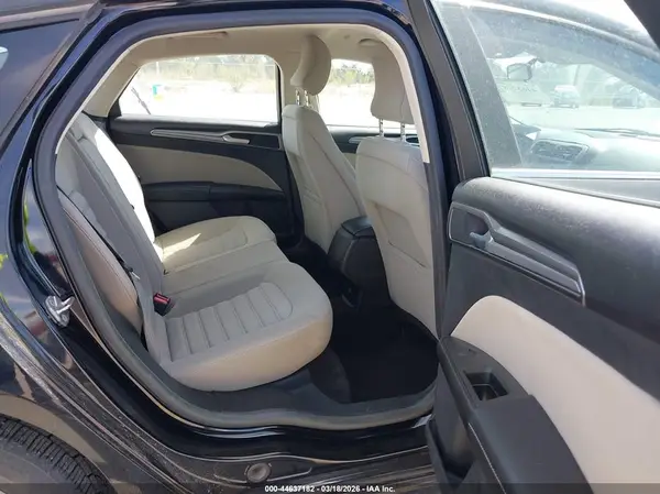 3FA6P0UU7JR235926 2018 FORD FUSION - Image 8
