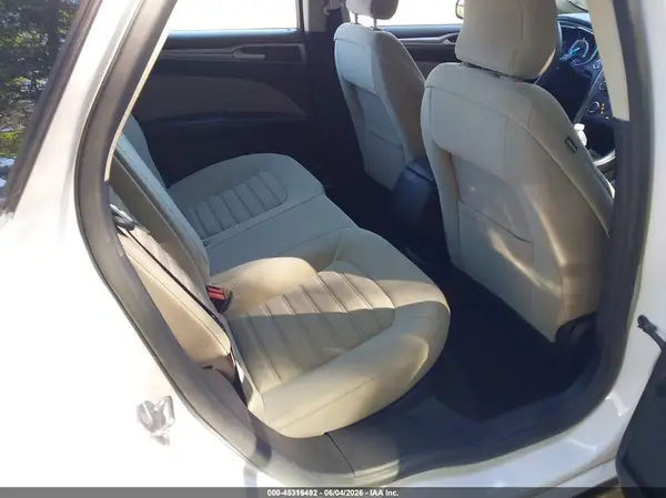 3FA6P0UU7JR254623 2018 FORD FUSION - Image 8