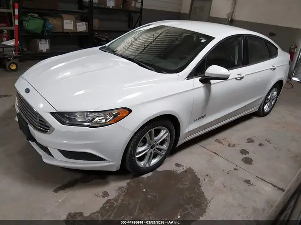 3FA6P0UU7JR273706 2018 FORD FUSION - Image 2