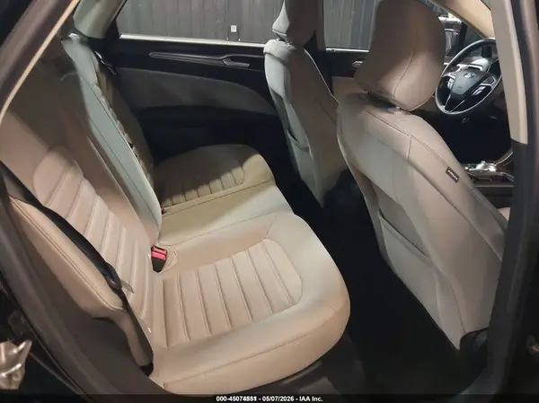 3FA6P0UU7JR278842 2018 FORD FUSION - Image 8