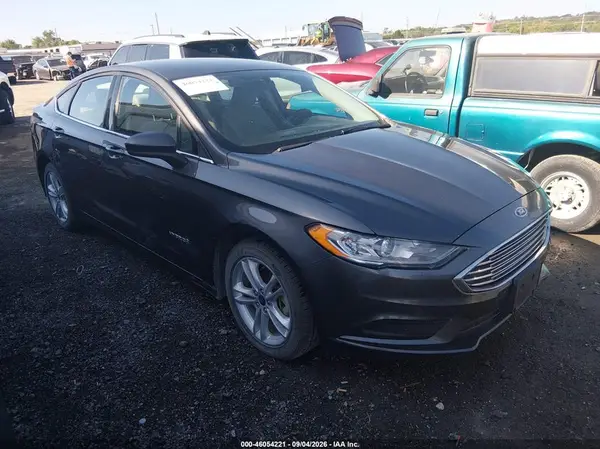 3FA6P0UU7JR279070 2018 FORD FUSION - Image 1