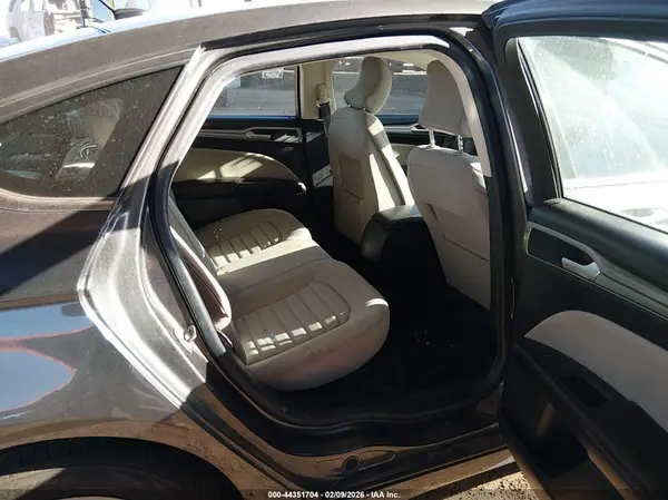 3FA6P0UU7JR279120 2018 FORD FUSION - Image 8