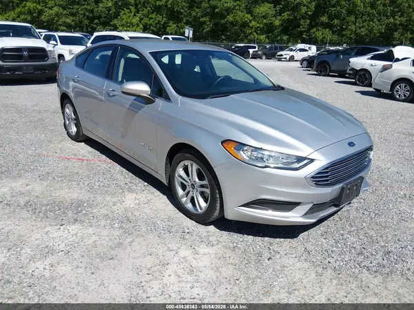 3FA6P0UU7JR281952 2018 FORD FUSION - Image 1