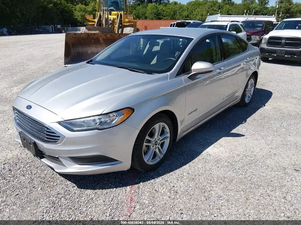 3FA6P0UU7JR281952 2018 FORD FUSION - Image 2