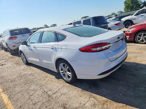 3FA6P0UU7JR282017 2018 FORD FUSION - Image 2