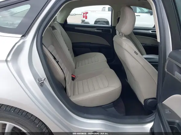 3FA6P0UU7JR282079 2018 FORD FUSION - Image 8