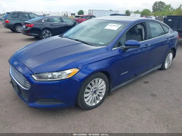 3FA6P0UU8GR126030 2016 FORD FUSION - Image 2