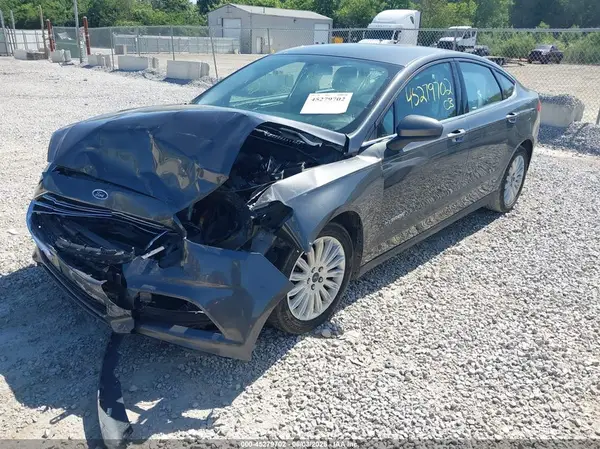 3FA6P0UU8GR203365 2016 FORD FUSION - Image 2