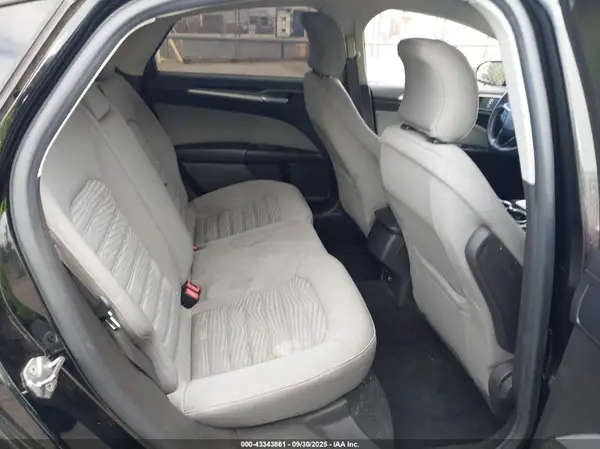 3FA6P0UU8GR285114 2016 FORD FUSION - Image 8