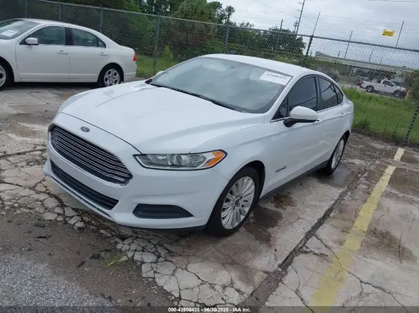 3FA6P0UU8GR292712 2016 FORD FUSION - Image 2