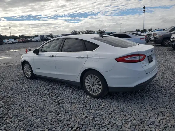 3FA6P0UU8GR337602 2016 FORD FUSION - Image 2